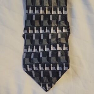Elegant Black and Gray Geometric Men's Tie  **Henry Grethel 100% Silk